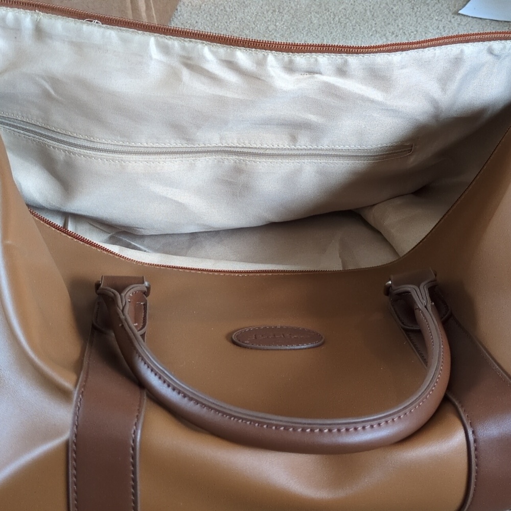 New Bella Russo Quality Beautiful Brown Tote With Huge Zipper & Pockets Inside - Picture 6 of 7